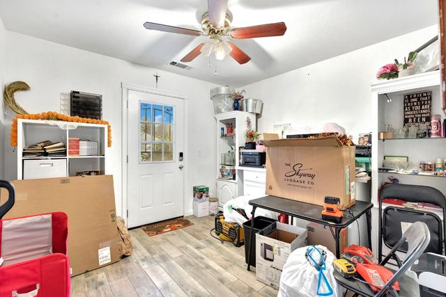 211 W Paul Avenue, Clovis, CA 93612