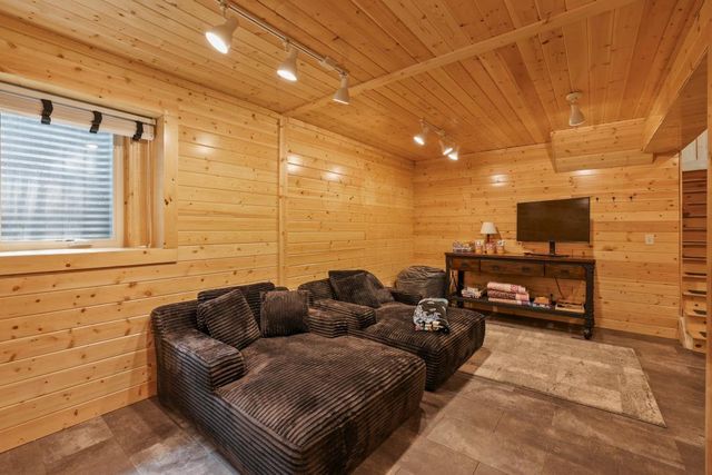 15612 Fremont Avenue S, Burnsville, MN 55306