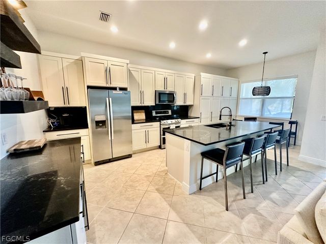 12454 Kentwood AVE, Fort Myers, FL 33913