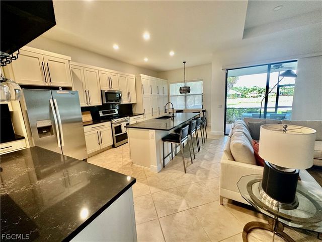 12454 Kentwood AVE, Fort Myers, FL 33913