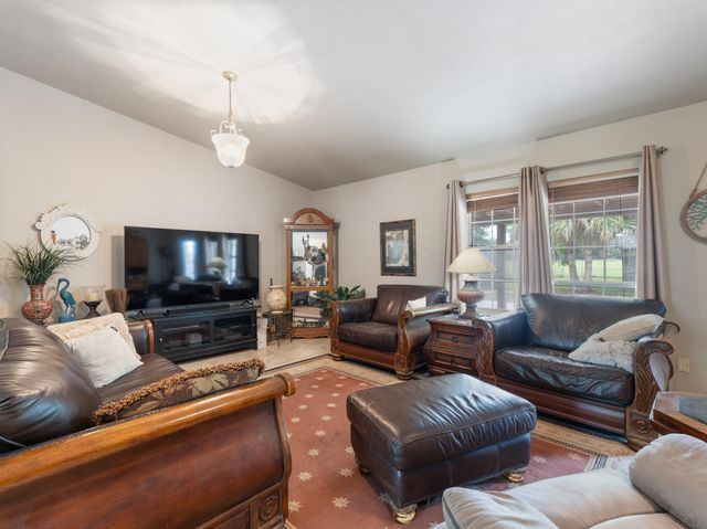 1103 Green Avenue, Palacios, TX 77465