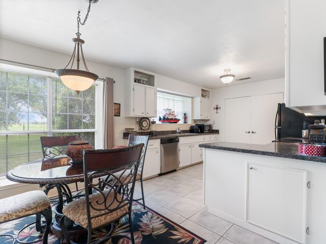 1103 Green Avenue, Palacios, TX 77465