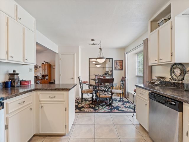 1103 Green Avenue, Palacios, TX 77465