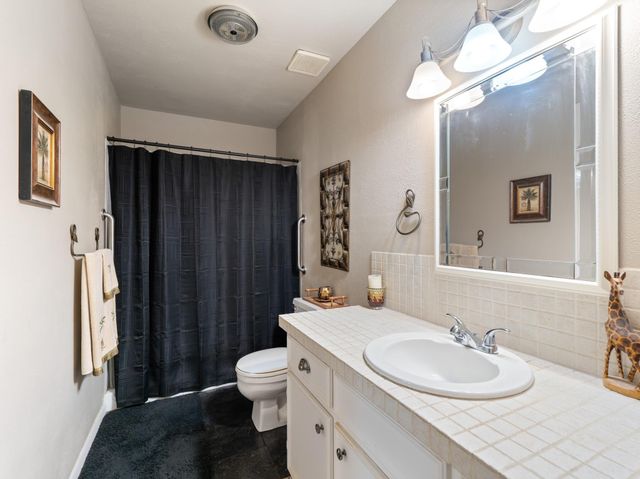 1103 Green Avenue, Palacios, TX 77465