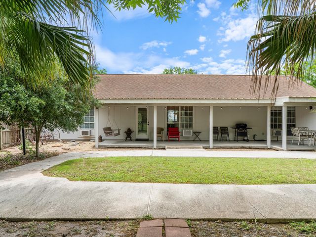 1103 Green Avenue, Palacios, TX 77465