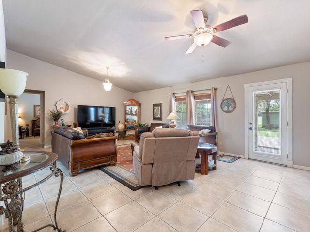 1103 Green Avenue, Palacios, TX 77465