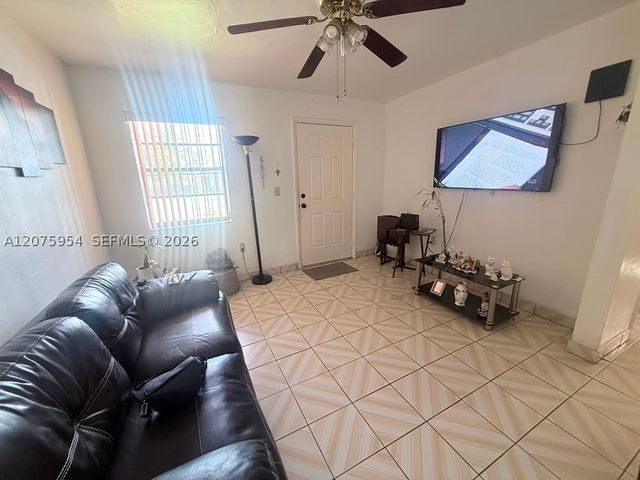 3190 NW 97th St, Miami, FL 33147