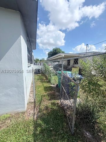3190 NW 97th St, Miami, FL 33147