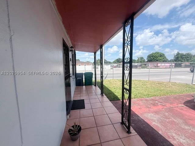 3190 NW 97th St, Miami, FL 33147
