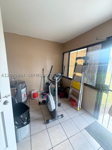 3190 NW 97th St, Miami, FL 33147