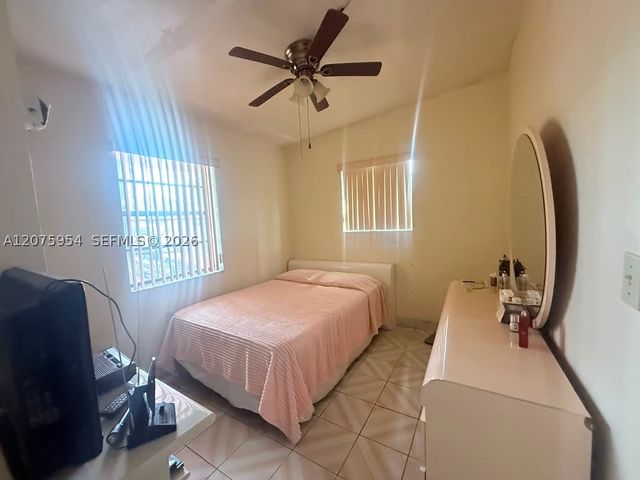 3190 NW 97th St, Miami, FL 33147