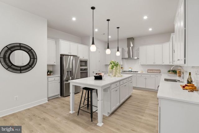 43257 GREELEY SQ, Ashburn, VA 20148
