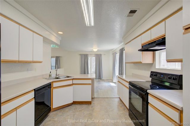 20000 Mitchell Place 19, Denver, CO 80249