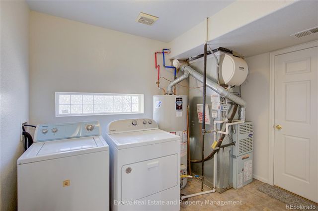 20000 Mitchell Place 19, Denver, CO 80249