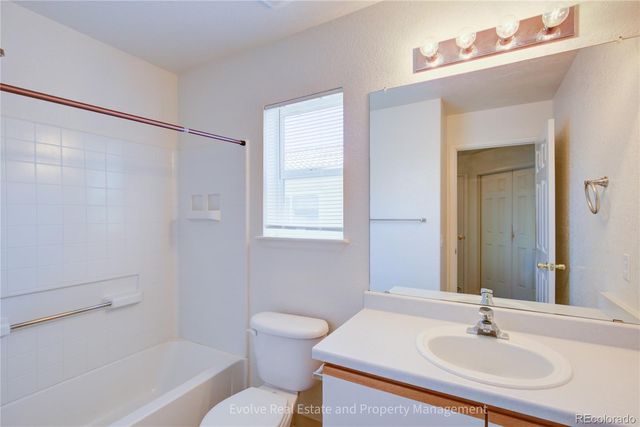 20000 Mitchell Place 19, Denver, CO 80249