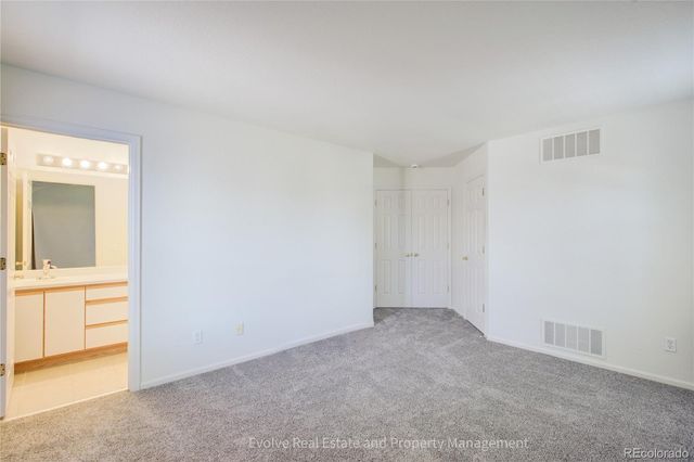 20000 Mitchell Place 19, Denver, CO 80249