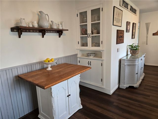 145 Pontiac Drive, Irondequoit, NY 14617