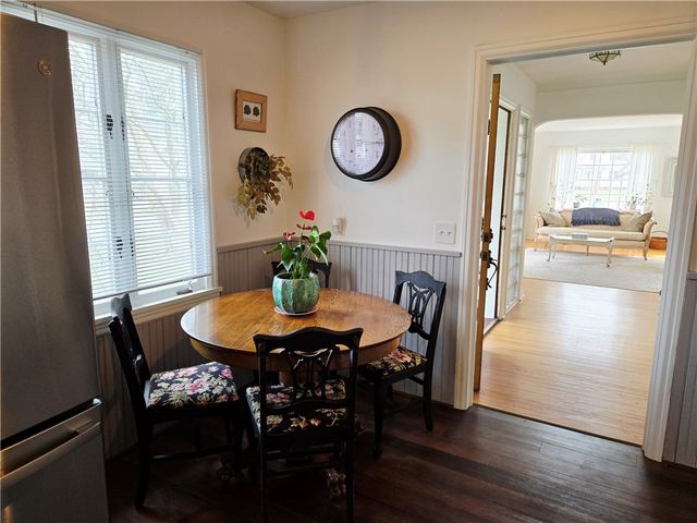 145 Pontiac Drive, Irondequoit, NY 14617