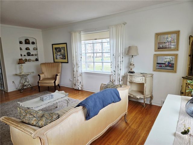 145 Pontiac Drive, Irondequoit, NY 14617