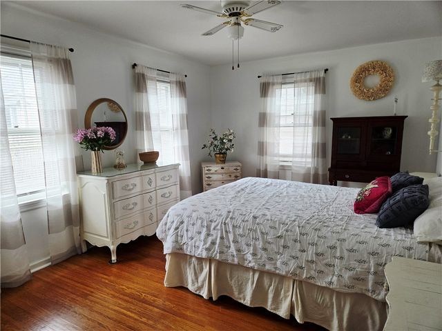 145 Pontiac Drive, Irondequoit, NY 14617