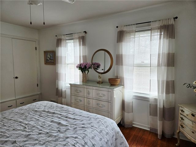 145 Pontiac Drive, Irondequoit, NY 14617