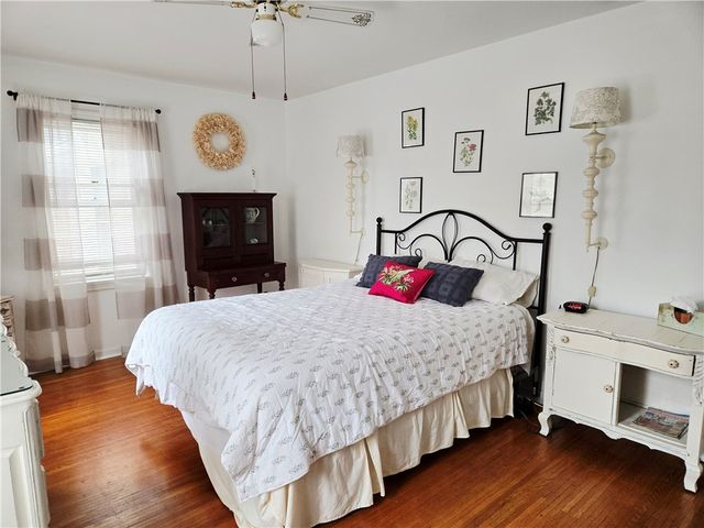 145 Pontiac Drive, Irondequoit, NY 14617