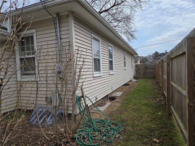 145 Pontiac Drive, Irondequoit, NY 14617