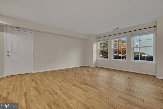 41 SUMMIT CT, Marlton, NJ 08053