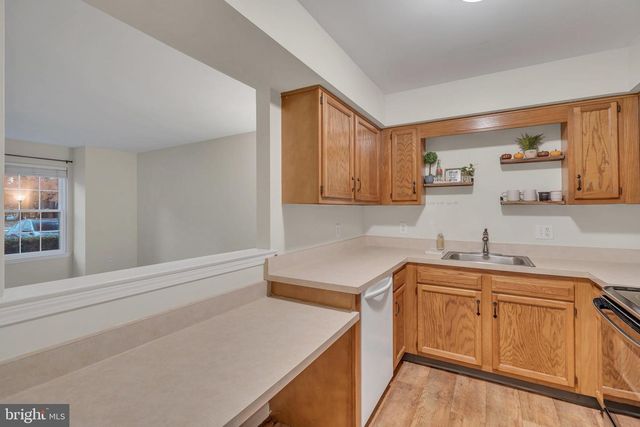 41 SUMMIT CT, Marlton, NJ 08053