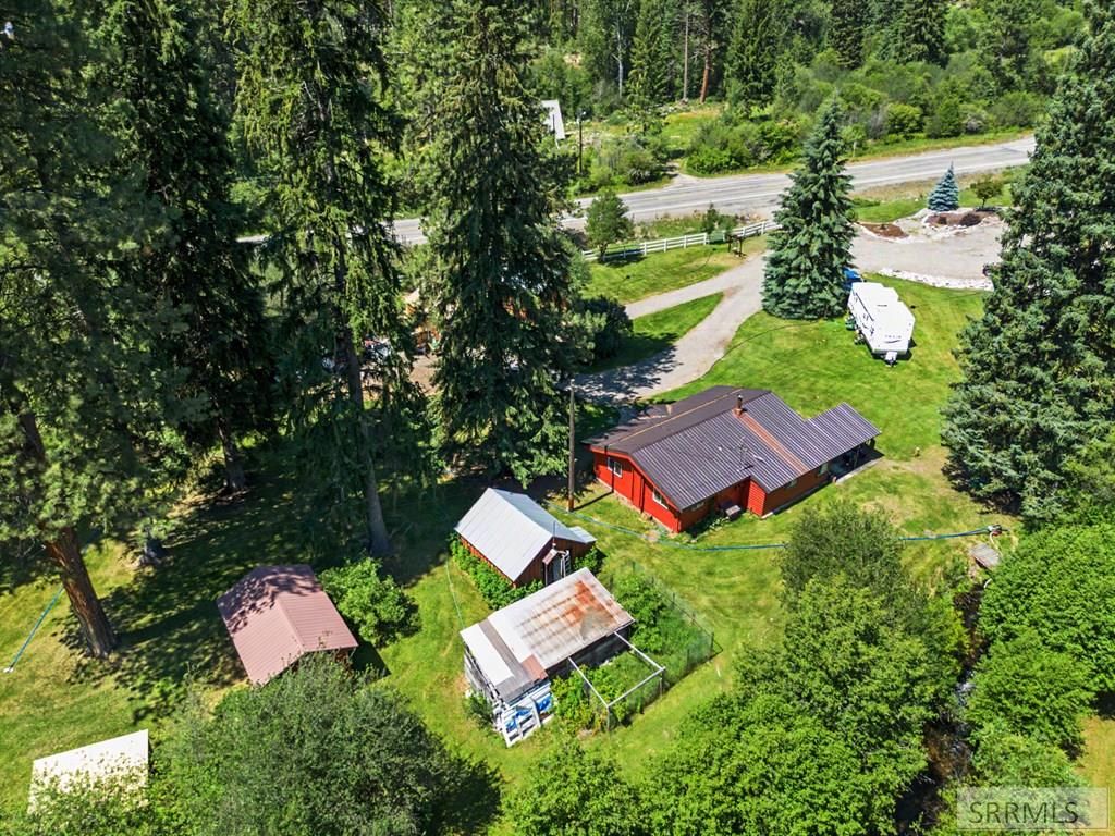 Image 10 of property listing at 3127 N Highway 93, Gibbonsville, ID 83463