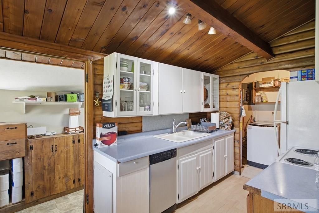Image 18 of property listing at 3127 N Highway 93, Gibbonsville, ID 83463