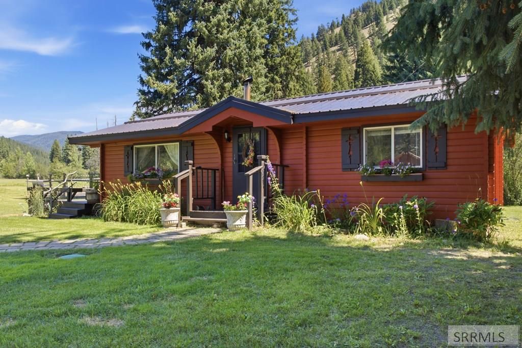 Image 2 of property listing at 3127 N Highway 93, Gibbonsville, ID 83463