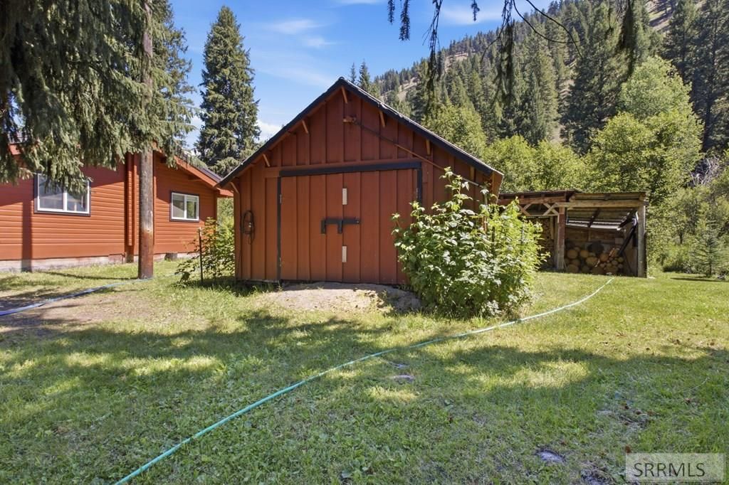 Image 33 of property listing at 3127 N Highway 93, Gibbonsville, ID 83463