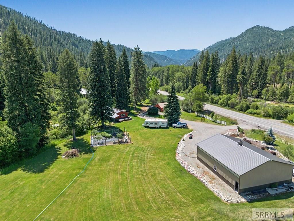 Image 5 of property listing at 3127 N Highway 93, Gibbonsville, ID 83463