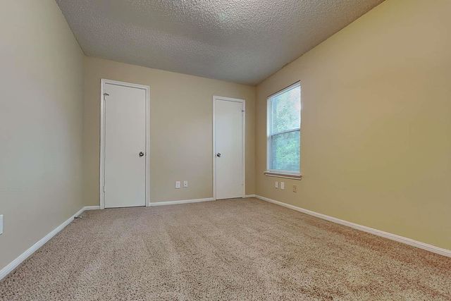11 Brentwood Oaks Court, The Woodlands, TX 77381