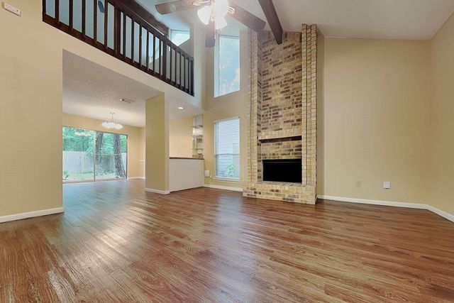 11 Brentwood Oaks Court, The Woodlands, TX 77381
