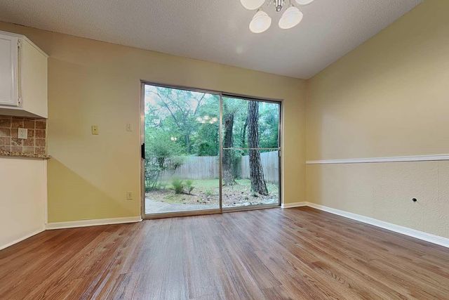 11 Brentwood Oaks Court, The Woodlands, TX 77381
