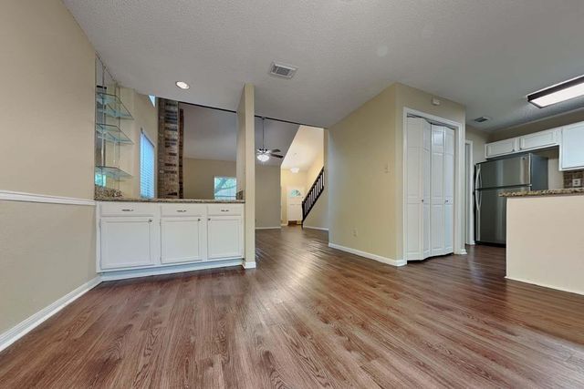 11 Brentwood Oaks Court, The Woodlands, TX 77381