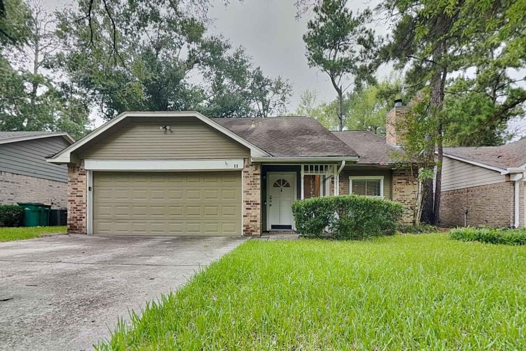 11 Brentwood Oaks Court, The Woodlands, TX 77381