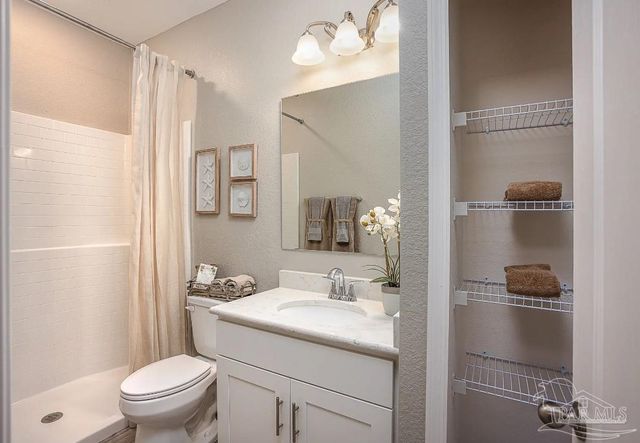 2935 Bellview Pointe Cir, Pensacola, FL 32526