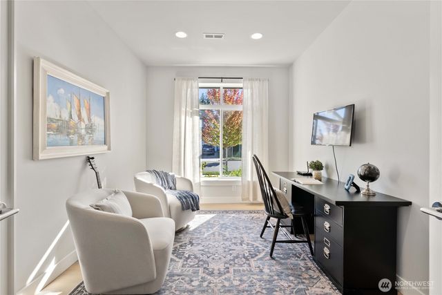 33473 Walnut Avenue SE, Black Diamond, WA 98010