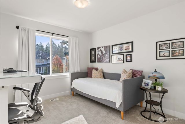 33473 Walnut Avenue SE, Black Diamond, WA 98010