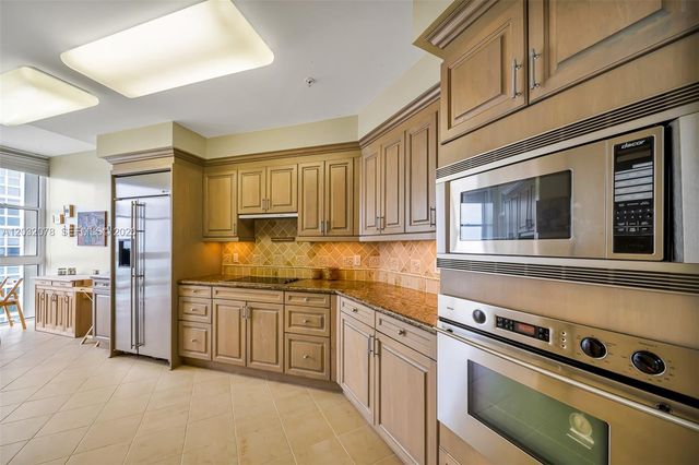 6051 N Ocean Dr 1501, Hollywood, FL 33019
