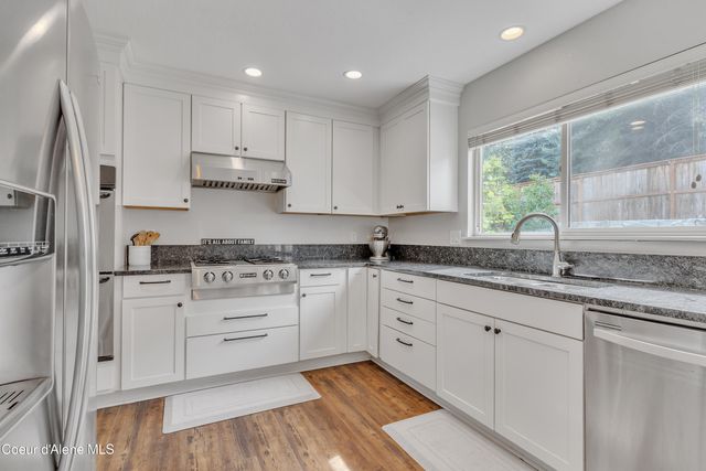 2214 E Lookout Dr, Coeur D'alene, ID 83815