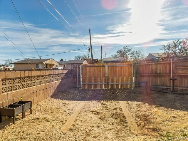 2950 Lancaster Dr, Pueblo, CO 81005