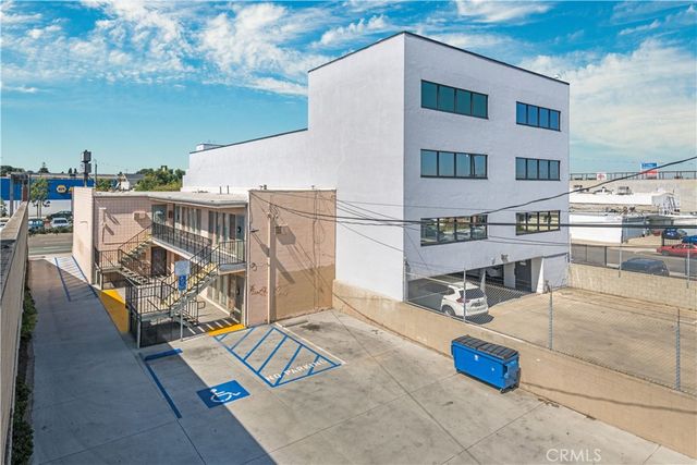 13420 Hawthorne Boulevard, Hawthorne, CA 90250