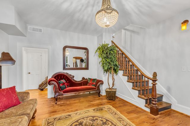 701 Johnson, Terrell, TX 75160