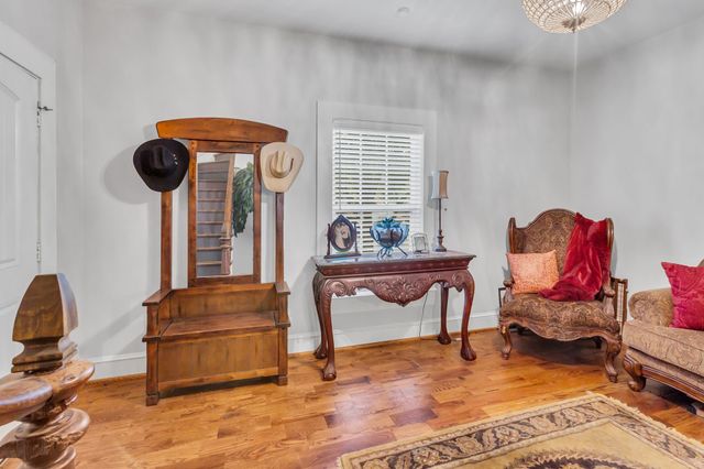 701 Johnson, Terrell, TX 75160