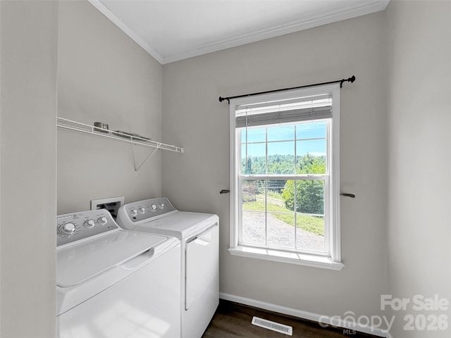 8 Worley Ridge Trail, Candler, NC 28715