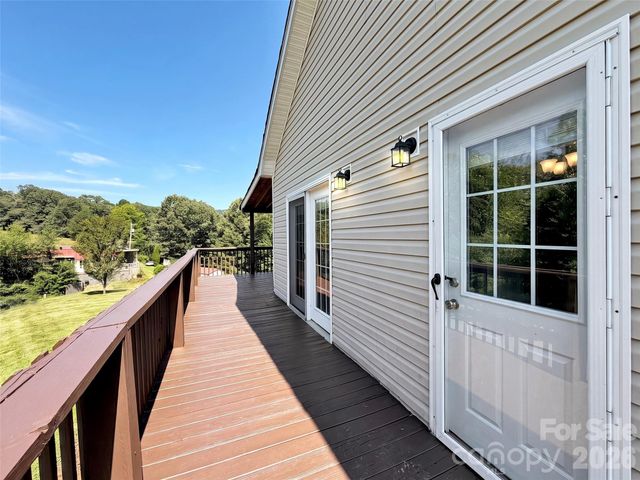 8 Worley Ridge Trail, Candler, NC 28715